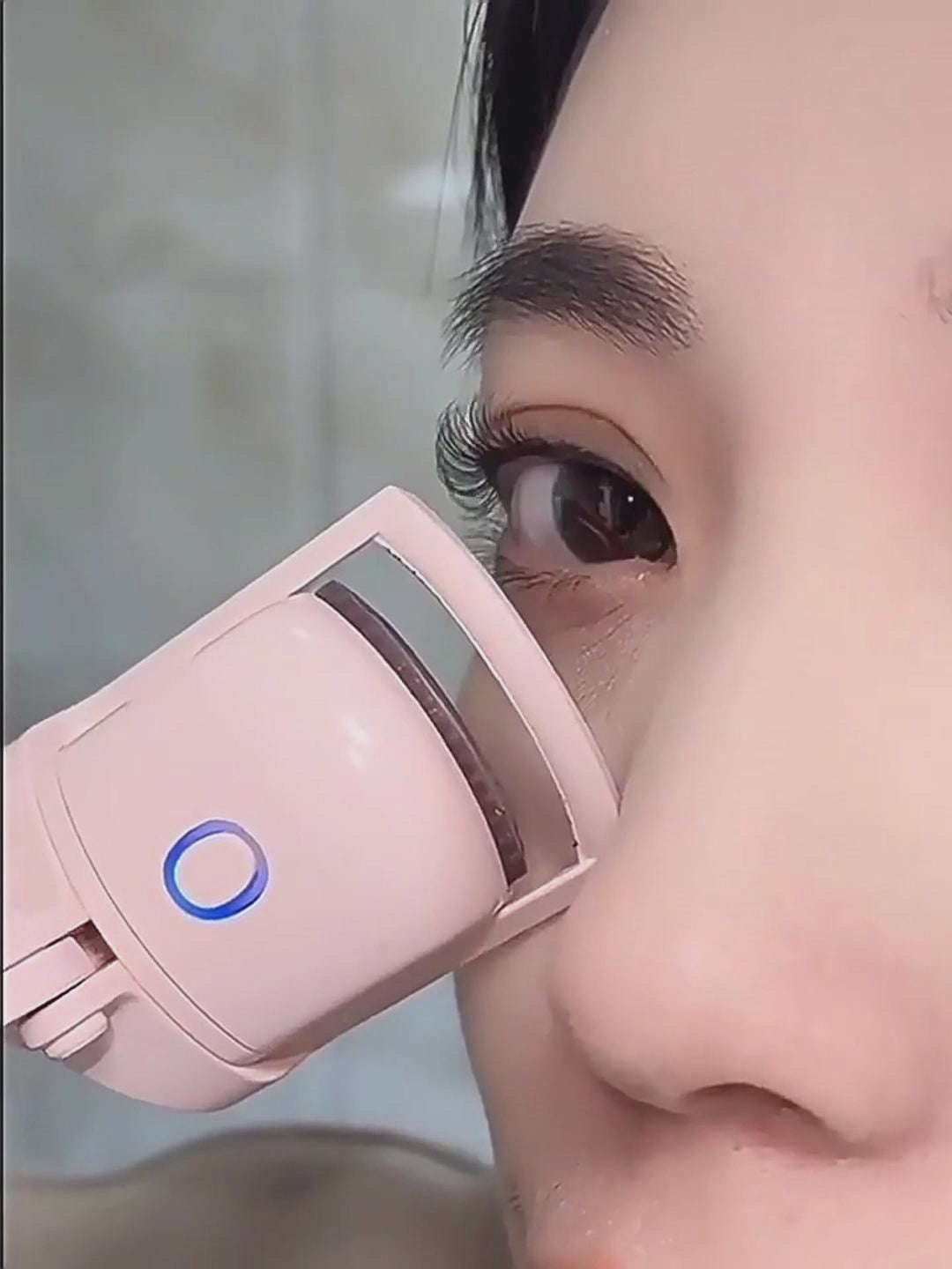 Electric Eyelash Curler – Portable, USB Rechargeable